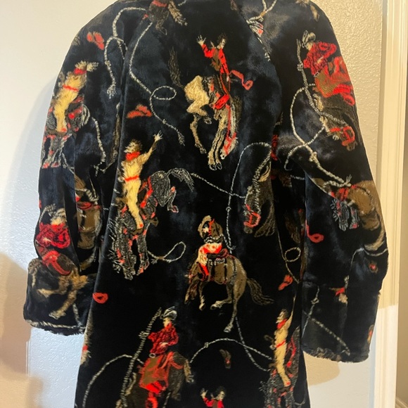 Vintage Faux Fur Coat - Picture 8 of 16